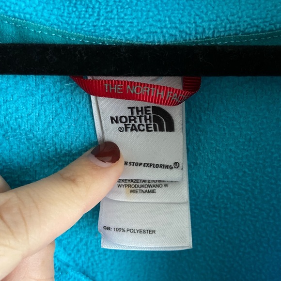 The North Face Pullover - Picture 7 of 7